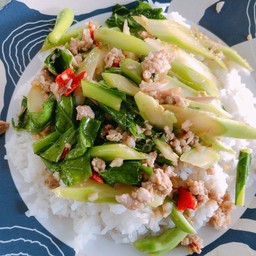 ข้าวคะน้าหมูสับ