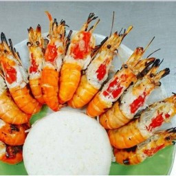 กุ้งเผา กุ้งย่าง หมึกย่าง หอยแครง อาหารทะเล by ขาลทะเลสด