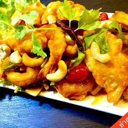 ยำสามกรอบ