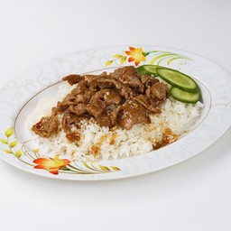 ข้าวเนื้อกระเทียม