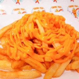 [อร่อยซ่ากับโค้ก] เฟราช์ฟรายส์ ราดชีสดิป +  โค้ก ออริจินัล (กระป๋อง) 