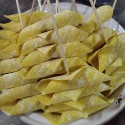 ร้าน "ชิ้นทอดปะ"