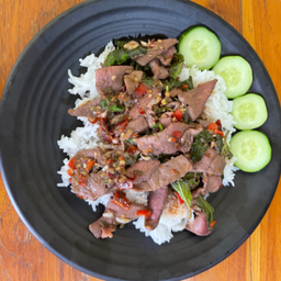 ข้าวหน้ากะเพราตับหมู