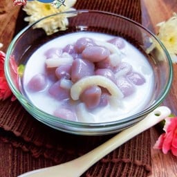 บัวลอยเผือกมะพร้าวอ่อน