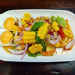 ยำข้าวโพดไข่เค็ม