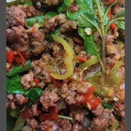 ข้าวผัดกะเพราเนื้อ&ข้าวไข่เจียวททรงเครื่อง