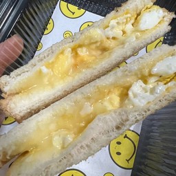 แซนวิชไข่ ทามาโกะ อบร้อนกรอบๆ