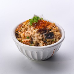 ข้าวผัดปลาไหลญี่ปุ่นย่าง