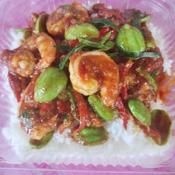 สตอผัดกะปิกุ้งสด