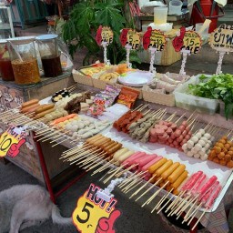 ลูกชิ้นจัดจ้าน