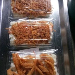 ข้าวเหนียวหมูเจียงฮาย