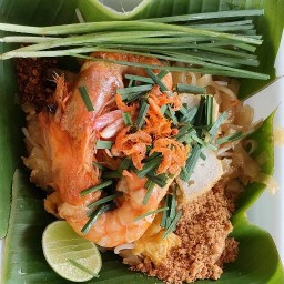 เพื่อนกัญ By ล้านแม่หนูเล็ก โพไร่หวาน