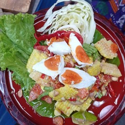 ตำไทยข้าวโพดไข่เค็ม