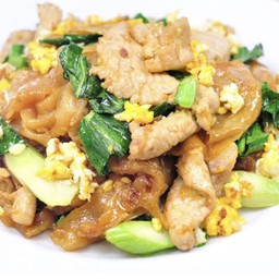 ผัดซีอิ๊ว หมู