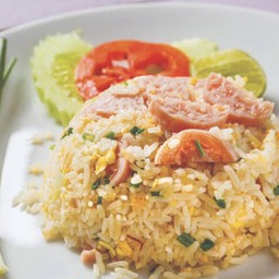 ข้าวผัดแหนม
