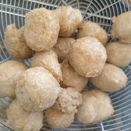 ลูกชิ้นปลาระเบิดทอด