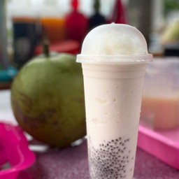 น้ำมะพร้าวปั่นนมสด คลายร้อน by yammy