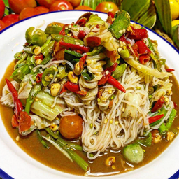 ตำข้าวปุ้นผักลวก