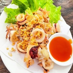 หมึกไข่ทอดกระเทียม