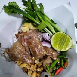 แหนมย่าง