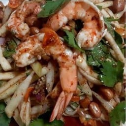 ยำมะม่วงกุ้งสุก
