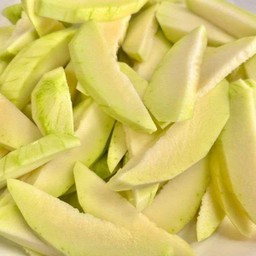 มะม่วงมันฟ้าลั่นหั่น กล่องละ