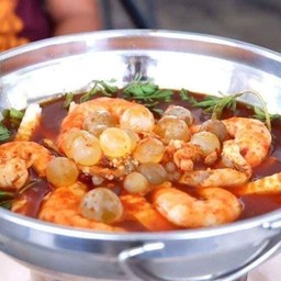 แกงส้มชะอมกุ้งยอดมะพร้าวอ่อนไข่ปลา