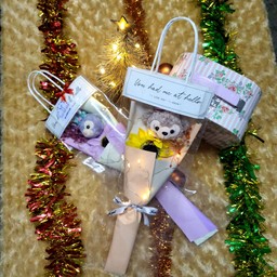 เซทของขวัญช่อดอกไม้ตุ๊กตามีพร้อมไฟกดปรับได้