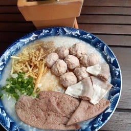 โจ๊กหมู ไส้ ตับ