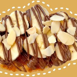 ครอฟเฟิล นูเทลล่ากล้วยหอม&อัลมอนด์สไลด์