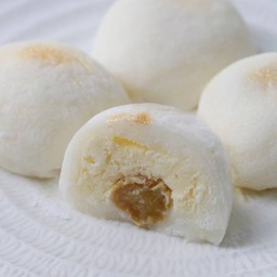 Rum Raisin Mochi