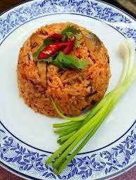 ข้าวผัดปลากระป๋อง
