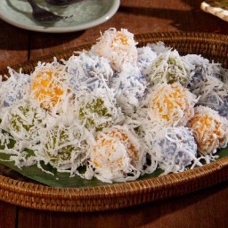 ขนมไทย บ้านคุณยาย อ.เมืองสุพรรณบุรี