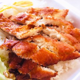 ข้าวปลานิลแกะไข่ต้ม