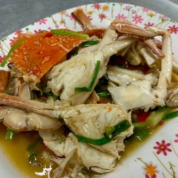 ปูม้าผัดพริกขี้หนูสวน