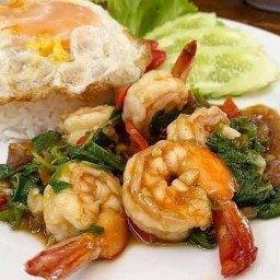 กะเพราปังปัง อาหารตามสั่งbyปุ๋ย -