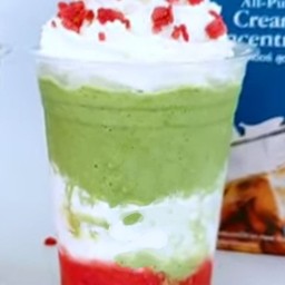 มัทฉะสตรอเบอร์รี่วิปครีม