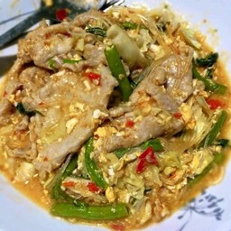 สุกี้แห้ง