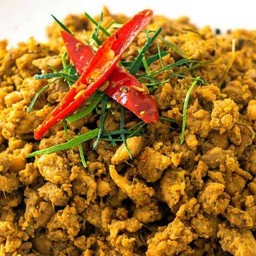 คั่วกลิ้งไก่ (เป็นกับข้าว)