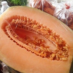 เมล่อนทิเบต พร้อมหั่น