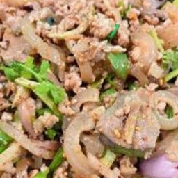 ลาบหมูใส่หนัง