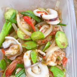 หมึกผัดกะปิสะตอ