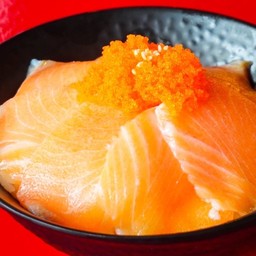 Salmon rice ข้าวแซลมอนไข่กุ้ง