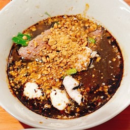 ก๋วยเตี๋ยวน้ำตกต้มยำ