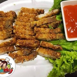 หมูสามชั้นทอดน้ำปลา