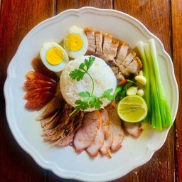 ข้าวหมูแดงเฉโป