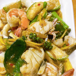 ผัดฉ่าทะเล