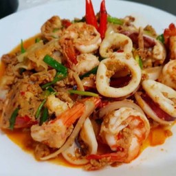 ทะเลผัดผงกะหรี่