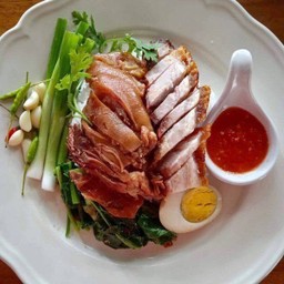ข้าวขาหมู หมูกรอบ