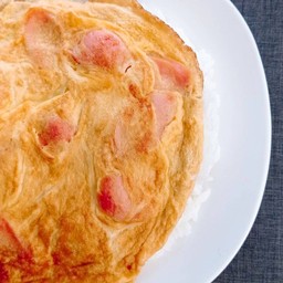 ไข่เจียว ไส้กรอก